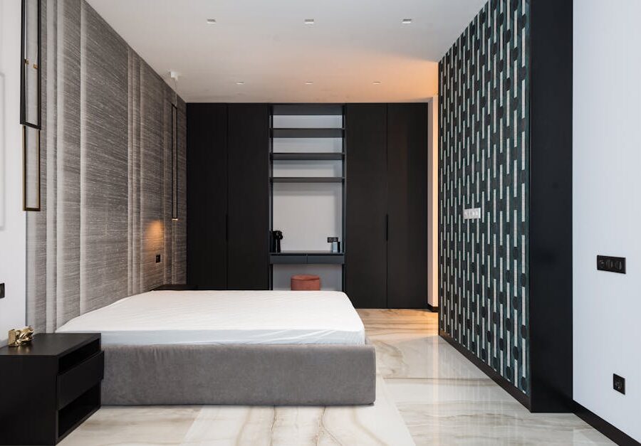 Sufit, który chłodzi bez klimatyzacji: domowe panele PCM jako pasywny „akumulator chłodu”