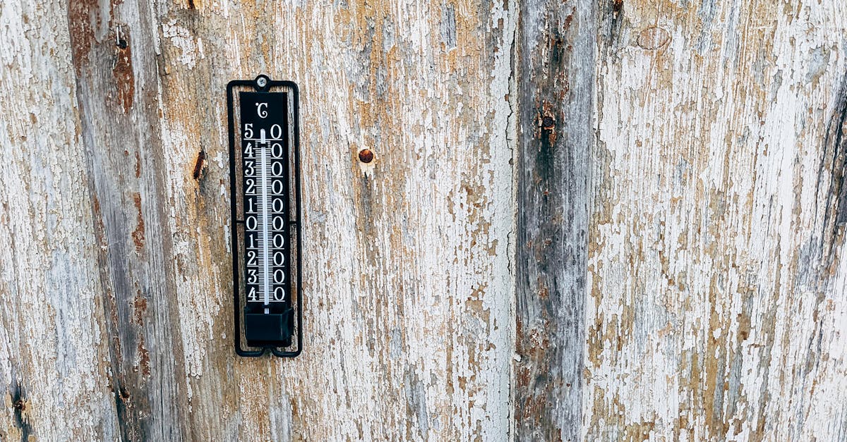 Ściany, które chłodzą i grzeją: kapilarne panele konopno‑gliniane do mieszkań i tiny house’ów